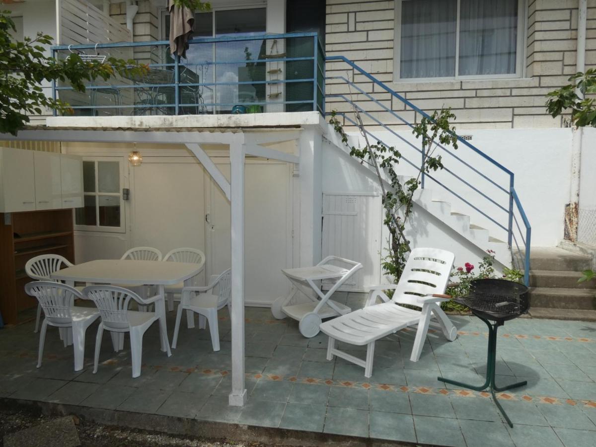 Appartement T3 Avec Terrasses Et Parking Prive En Centre-Ville De Royan, A 200M De La Plage - Fr-1-71-90 Exterior photo